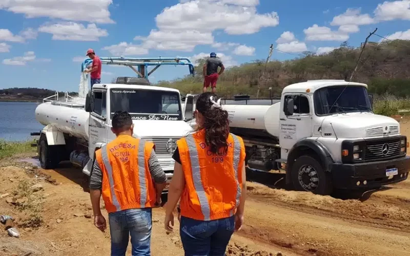 Senador confirma repasse de recursos para normalizar Operação Carro-Pipa na Paraíba