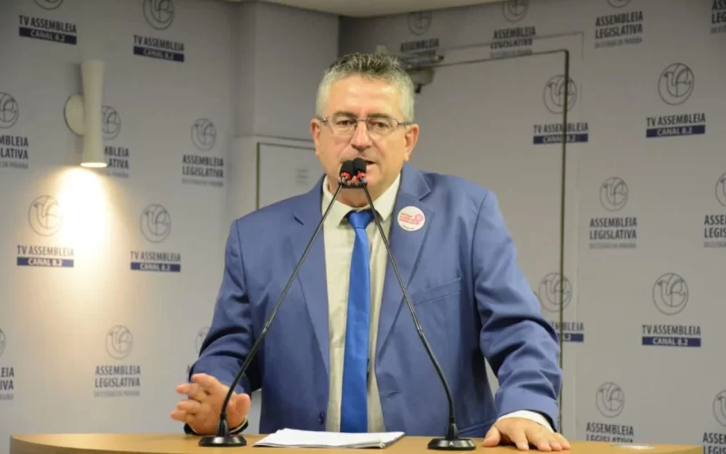 Lei de autoria do deputado Dr. Romualdo cria política pioneira de avaliação médica para alunos do Ensino Médio na Paraíba