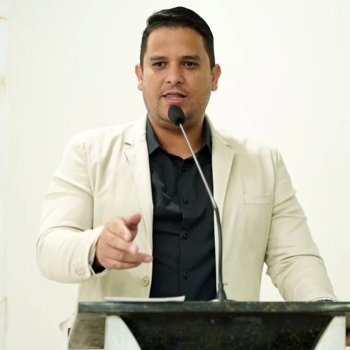 Vereador Ícaro Teixeira reforça papel de liderança e parceria entre Legislativo e Executivo em Alagoa Nova