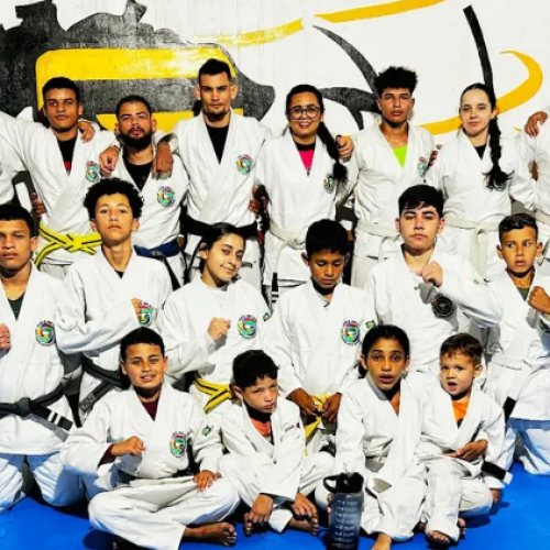 Projeto Gaditas Montadas recebe doações dos Emirados Árabes e fortalece ações sociais através do jiu-jitsu