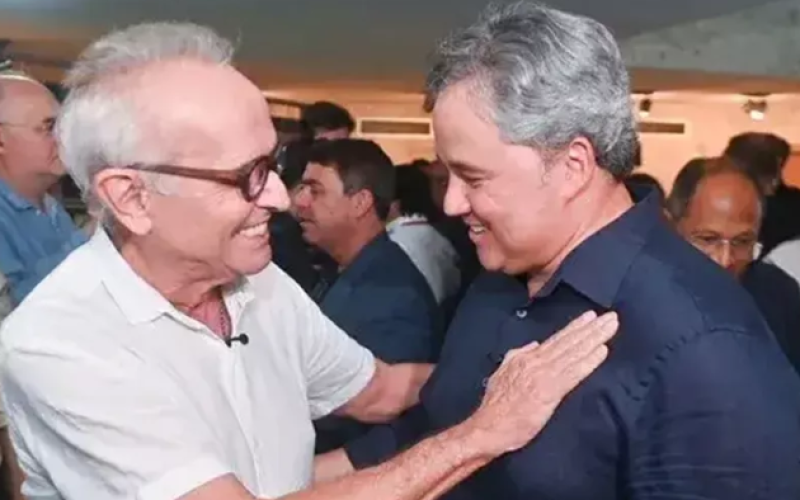 Cícero Lucena admite conversa com Efraim Filho sobre aliança em possível segundo turno em 2026