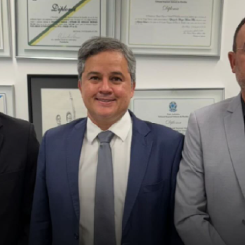 Com apoio de Efraim Filho, prefeito de São João do Cariri assegura obras e recursos em Brasília