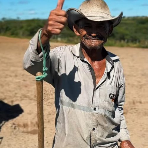 Secretário de Agricultura faz balanço positivo dos cortes de terra realizados pela Prefeitura de Montadas.