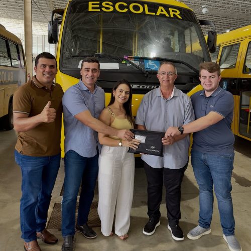 Dudu Dantas destaca entrega de novos ônibus escolares para Cubati pelo Governo da Paraíba