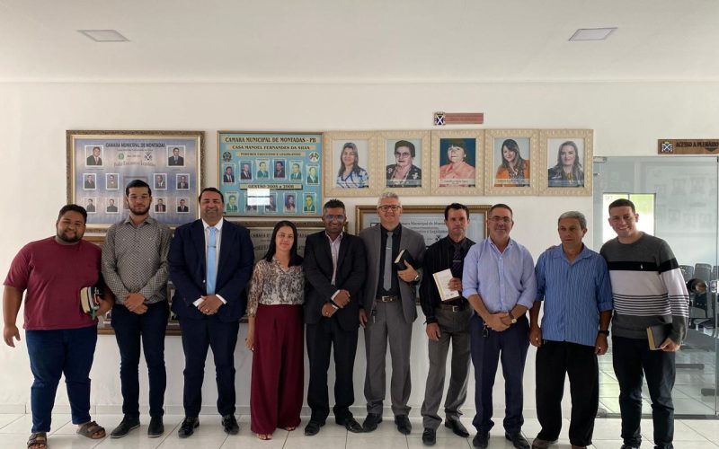Pastores e líderes de Montadas celebram união em reunião memorável