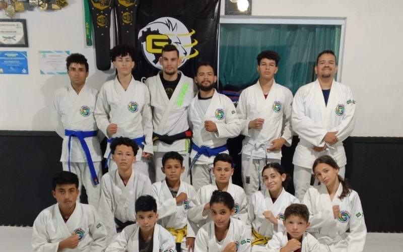 Projeto Gaditas Montadas brilha no Open Areial Jiu-Jitsu e conquista 24 medalhas