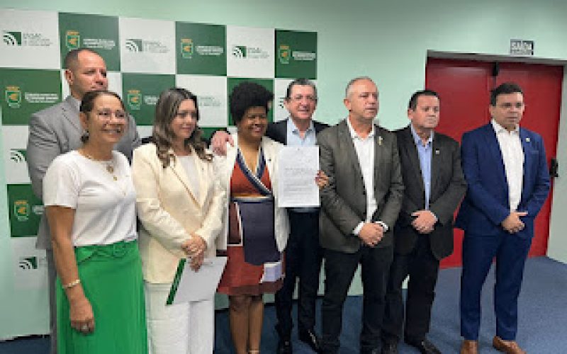 Oposição protocola pedido de CPI para apurar gestão da Saúde em Campina Grande
