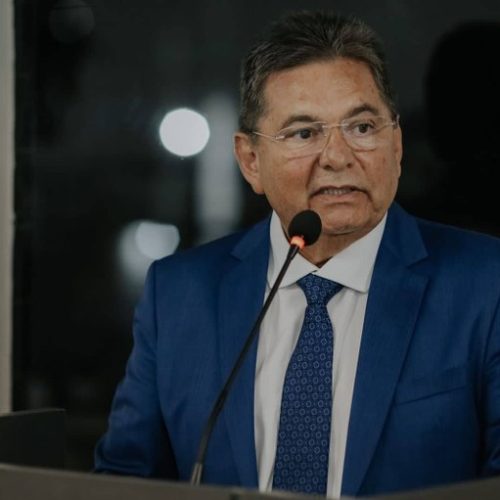 Adriano Galdino afirma que será candidato ao governo da Paraíba com apoio de Lula