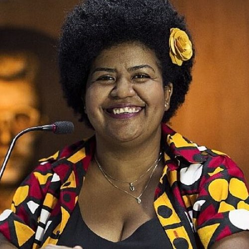 Vereadora Jo Oliveira se destaca em pesquisa e pode mirar vaga na Assembleia Legislativa
