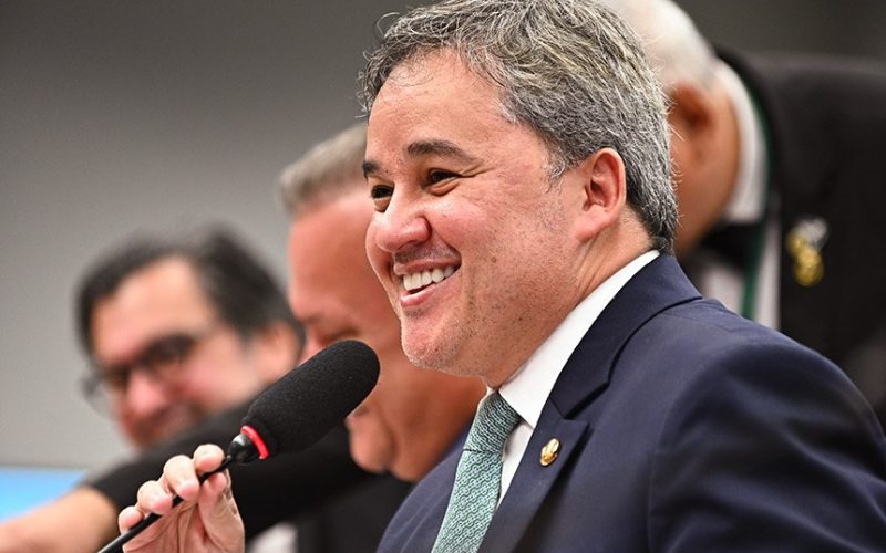 Montadas recebe R$ 200 mil de emenda do senador Efraim Filho para reforçar a saúde